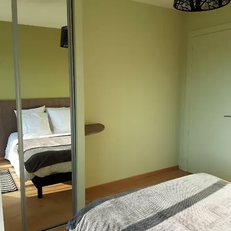 Entre Montagne Et Appartement