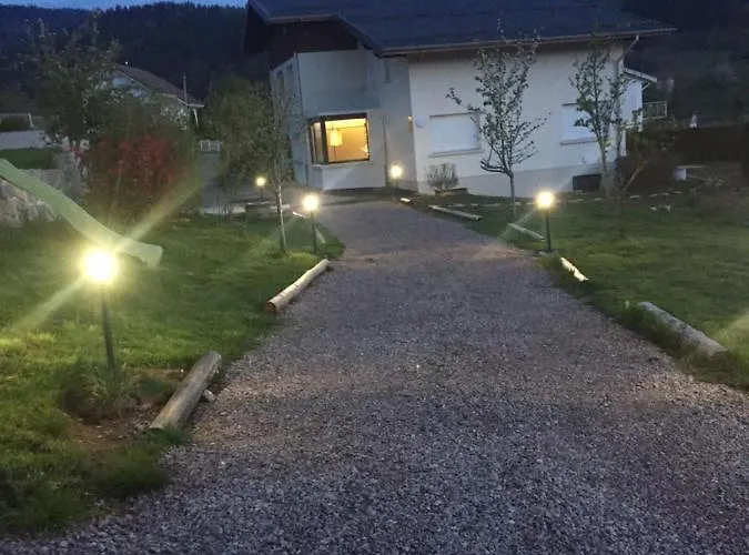 Appartement Entre Montagne Et - Vue *